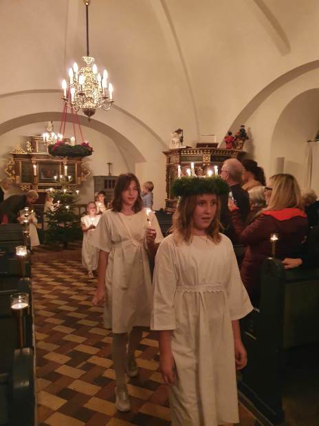 Luciaoptog i Drejø Kirke december 2019